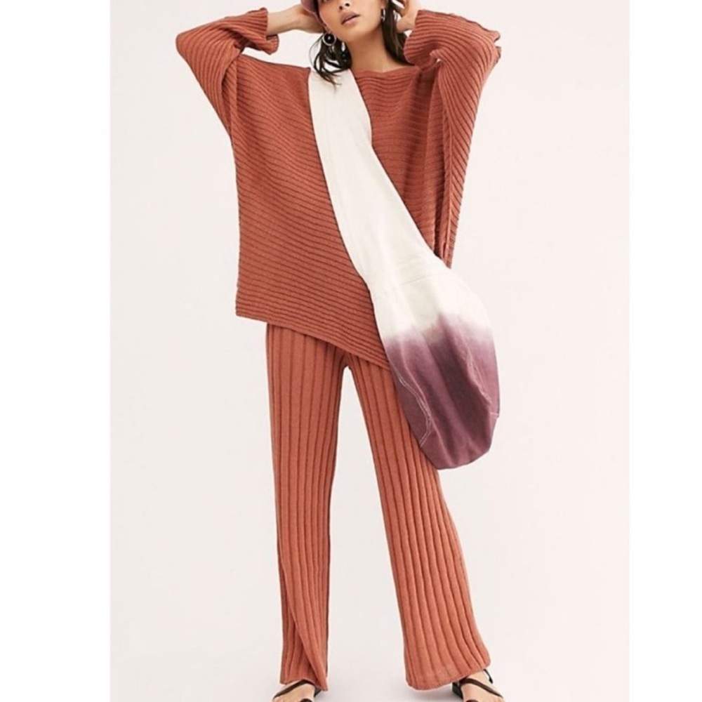FREE PEOPLE BEACH IMOGENE RIBBED KNIT SWEATER PANTS SALMON RUST MEDIUM - Picture 2 of 11